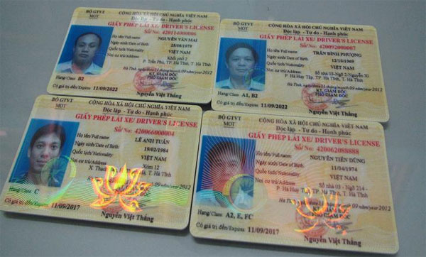 Lộ trình cấp, đổi giấy phép lái xe bằng vật liệu PET Lộ trình cấp, đổi giấy phép lái xe bằng vật liệu PET