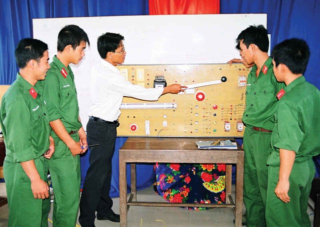 Điều kiện trở thành sĩ quan sau khi thực hiện xong nghĩa vụ quân sự?