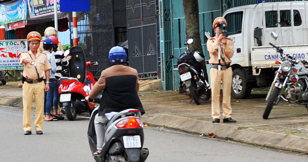 Những lỗi phạt nặng đối với xe máy từ 1/8/2016 Những lỗi phạt nặng đối với xe máy