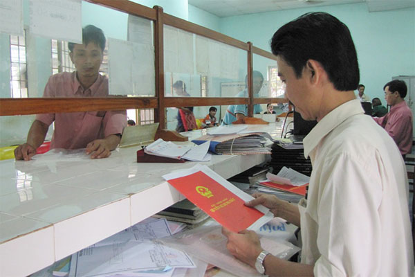 Hỏi đáp về giấy chứng nhận quyền sử dụng đất đứng tên hộ gia đình