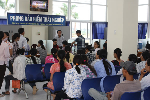 Thời gian nghỉ thai sản có được hưởng bảo hiểm thất nghiệp?