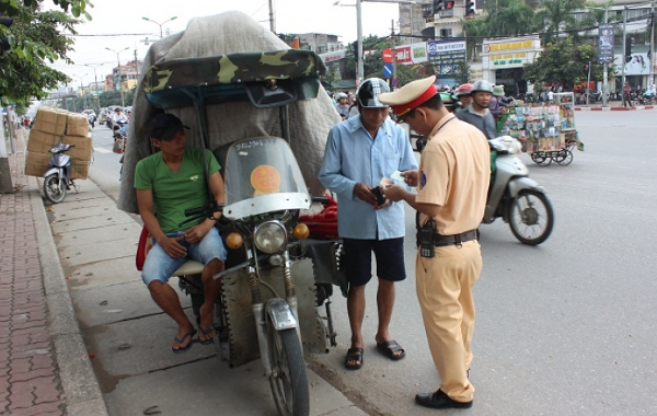 Mức phạt hành vi chở hàng hoá cồng kềnh