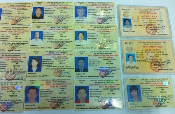 Điều khiển xe máy không giấy phép phạt bao nhiêu?