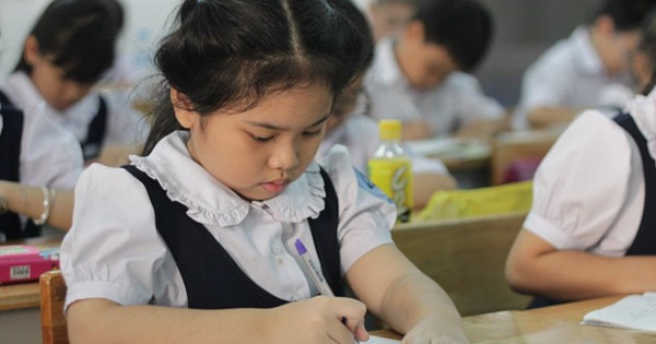 Phạm luật khi khoe bảng điểm của con lên mạng Phạm luật khi khoe bảng điểm của con lên mạng