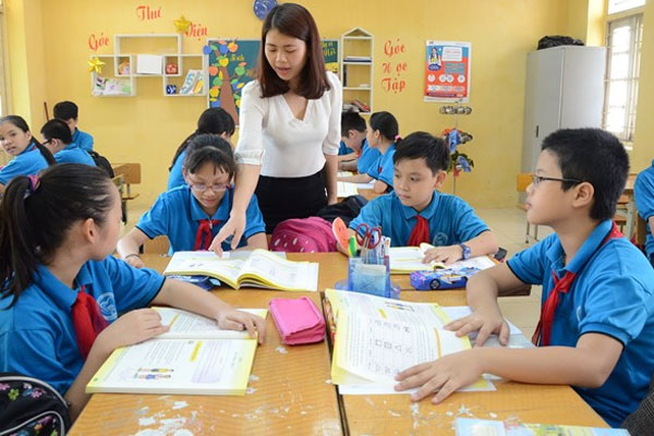 Giáo viên tiểu học dạy bao nhiêu tiết một tuần thì đúng? Định mức tiết dạy của giáo viên tiểu học