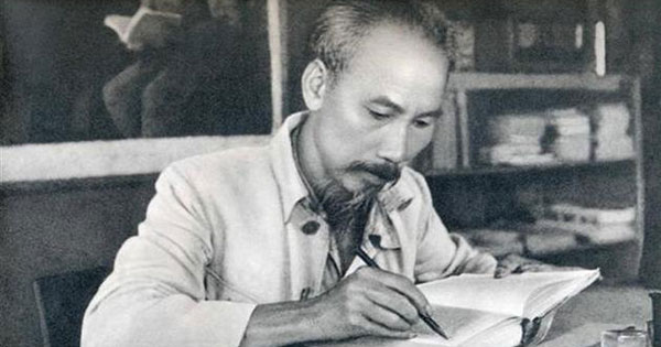 Kể chuyện về Bác Hồ