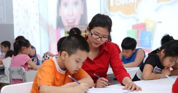 Ban hành chuẩn mới về giáo viên và cán bộ quản lý giáo dục