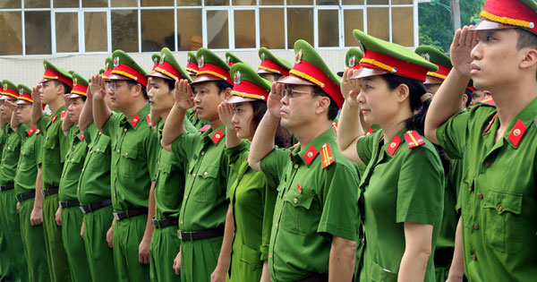 Tuổi nghỉ hưu theo Luật Công an nhân dân mới