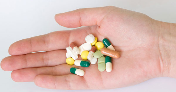 Từ năm 2020, chỉ bán kháng sinh khi có đơn thuốc