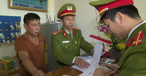 Công an xã có quyền kiểm tra giấy phép kinh doanh không