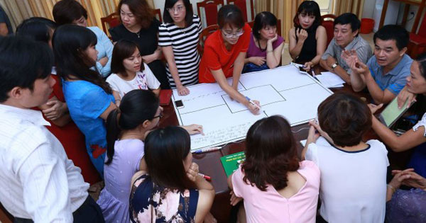 Tăng lương cho giáo viên có chấm dứt lạm thu đầu năm?