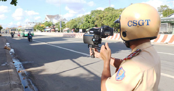 Quy trình bắn tốc độ công khai kết hợp với hóa trang