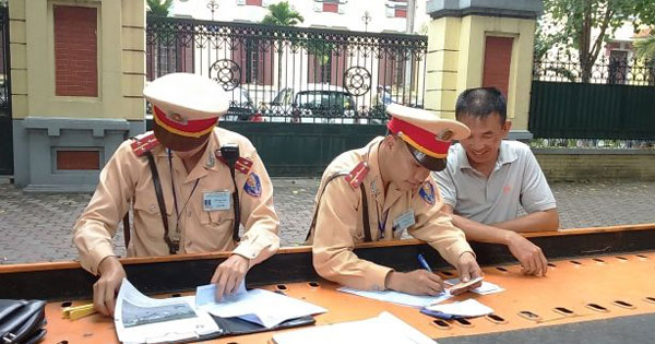 Lỗi vi phạm giao thông, tài xế không phải đến kho bạc nộp tiền