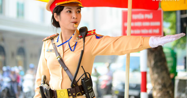 Bỏ chạy khi có hiệu lệnh dừng xe của CSGT sẽ bị xử phạt