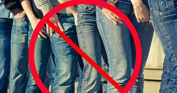 Cấm công chức mặc quần jean, áo thun trong giờ làm