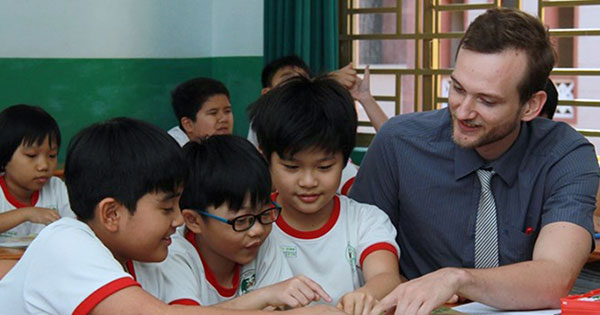 Thủ tục chuyển trường cho con từ nước ngoài về Việt Nam