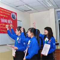 Mẫu 8-KNĐ: Nghị quyết đề nghị kết nạp Đảng viên 2024