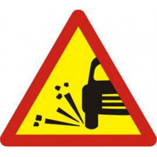 Biển báo đá sỏi bắn lên W228c