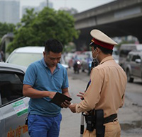 6 loại giấy tờ cần mang khi tham gia giao thông