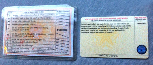 Mất bằng lái xe phải thi lại không?