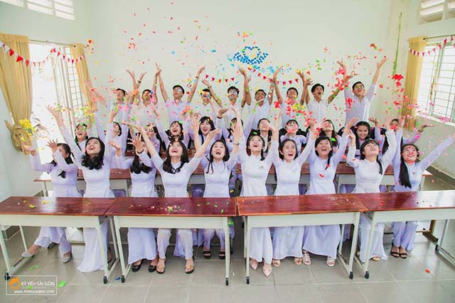 Cách trang trí kỷ yếu lớp