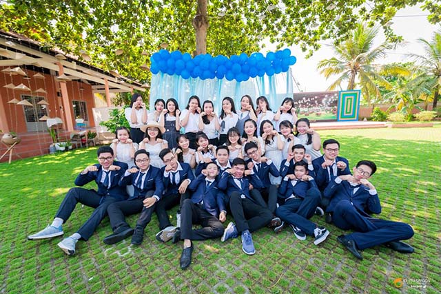 Cách trang trí kỷ yếu lớp