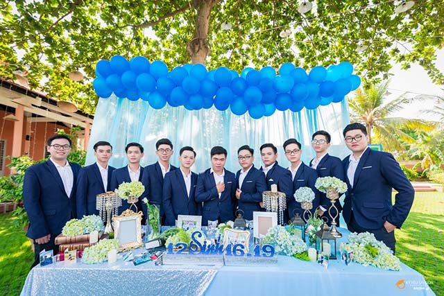 Cách trang trí kỷ yếu lớp