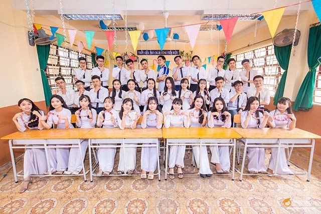 Cách trang trí kỷ yếu lớp