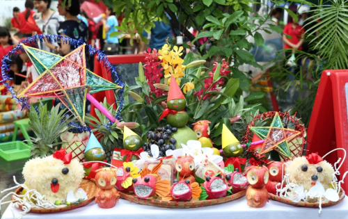 Mâm cỗ trung thu ấn tượng