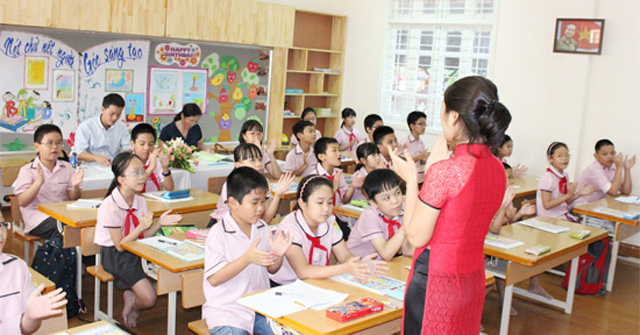 Kinh nghiệm quản lý học sinh nghịch ngợm và nói chuyện nhiều trong giờ học