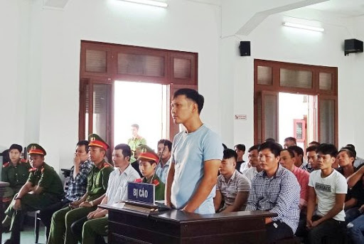 Tội đánh bạc khi nào bị phạt tiền?