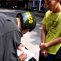 Cảnh sát cơ động có được xử phạt lỗi không gương năm 2025?