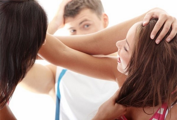 Đánh ghen 2021 bị xử lý thế nào?