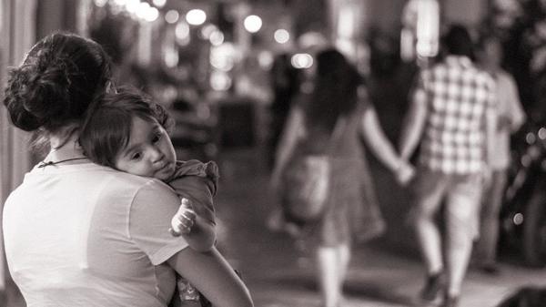 Khởi kiện ngoại tình 2021 như thế nào?