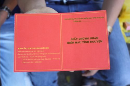 Giấy chứng nhận hiến máu có dùng được cho người thân?