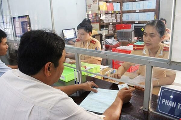 Các lỗi vi phạm giao thông có thể nộp phạt tại chỗ và mức phạt cụ thể 2021 