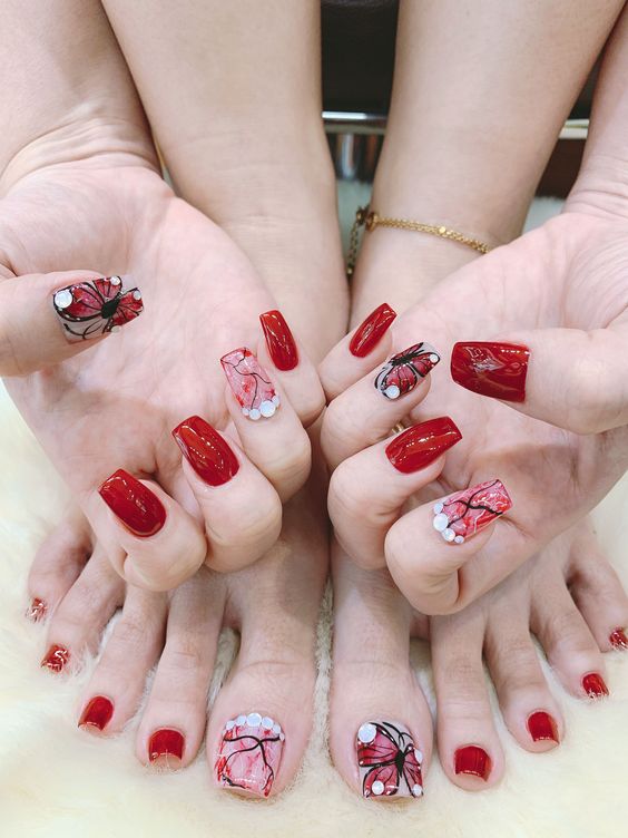 Mẫu nail Tết 2021