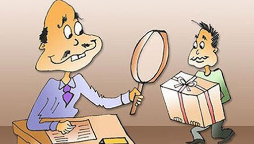 Tặng quà tết thầy cô có bị coi là hối lộ?
