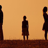 Stt cà khịa người thứ 3 thâm thúy