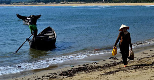 Phân tích hình tượng người đàn bà làng chài 