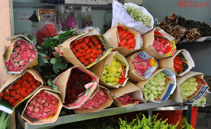 Mẹo giữ hoa tươi ngày Tết