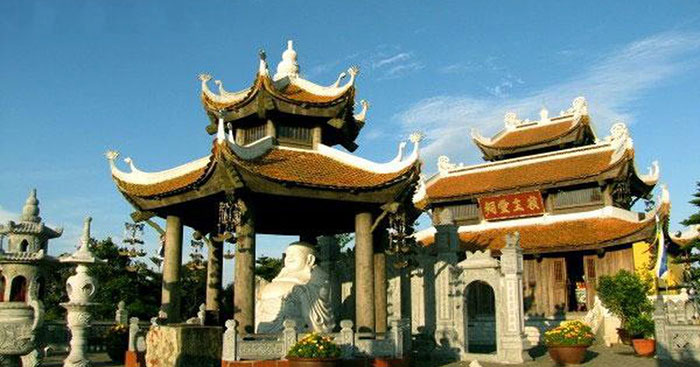 Văn khấn tạ lễ cuối năm ở Đền, đình, chùa