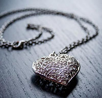 Đầu năm mua bạc có sao không