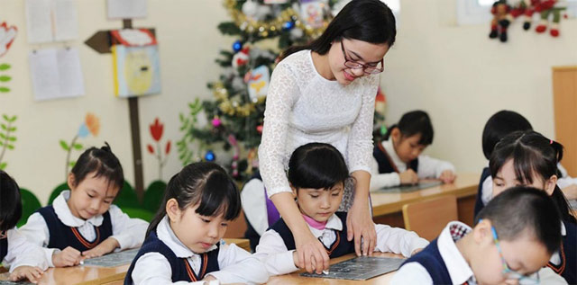 Hiệu trưởng là công chức hay viên chức?