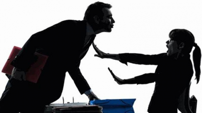 Hành vi nào không phải là hành vi quấy rối tình dục