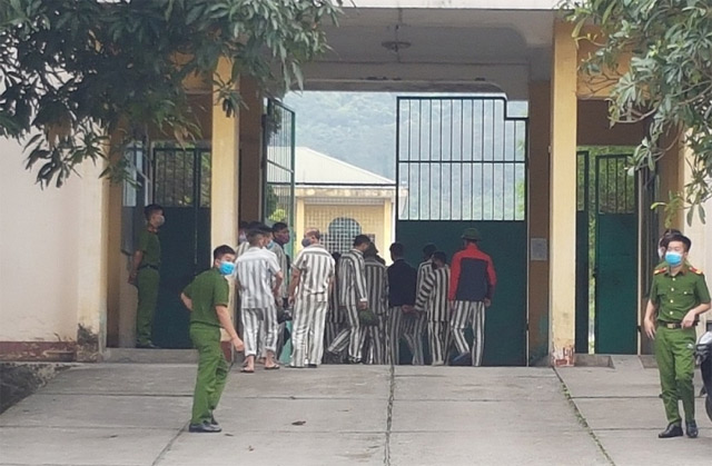 Thủ tục trích xuất phạm nhân