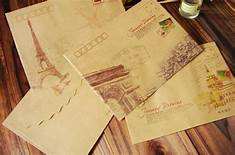 Sử dụng bằng cấp giả phạm tội gì?