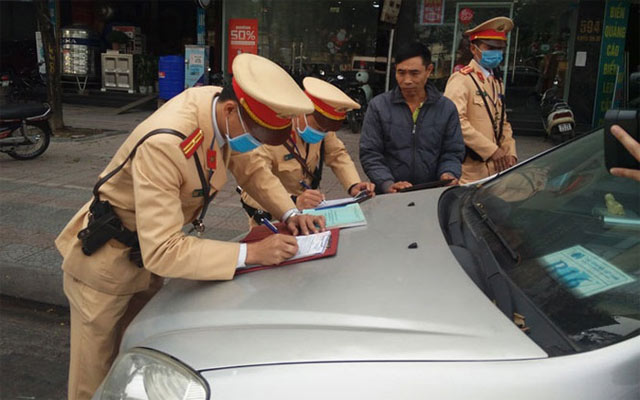 Không có bằng lái xe ô tô phạt bao nhiêu?