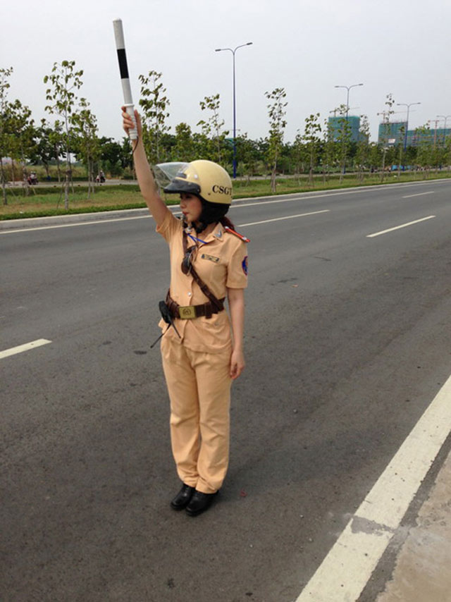 Hiệu lệnh bằng tay của cảnh sát giao thông
