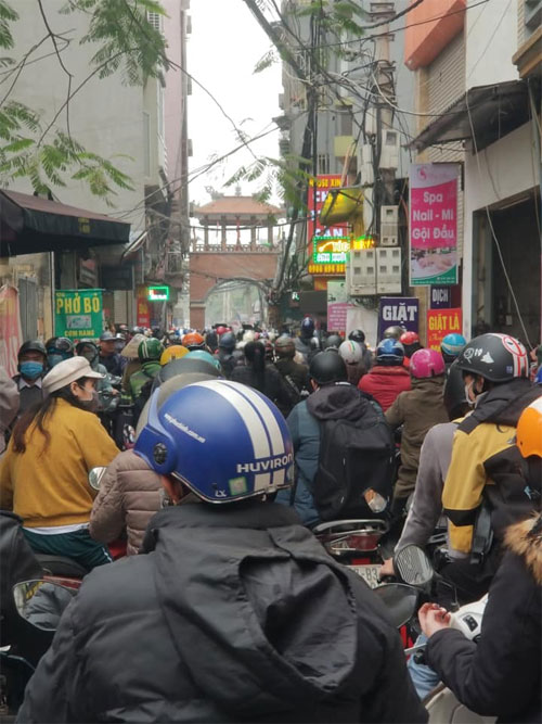 Ảnh tắc đường 2021 hài hước